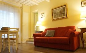 Silvia Apartment